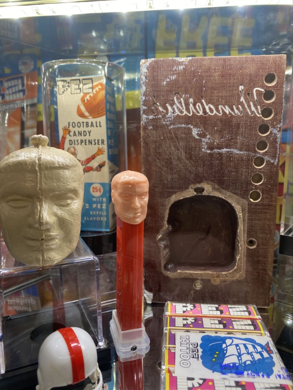 Football Player  pez collectible - Main Image 4