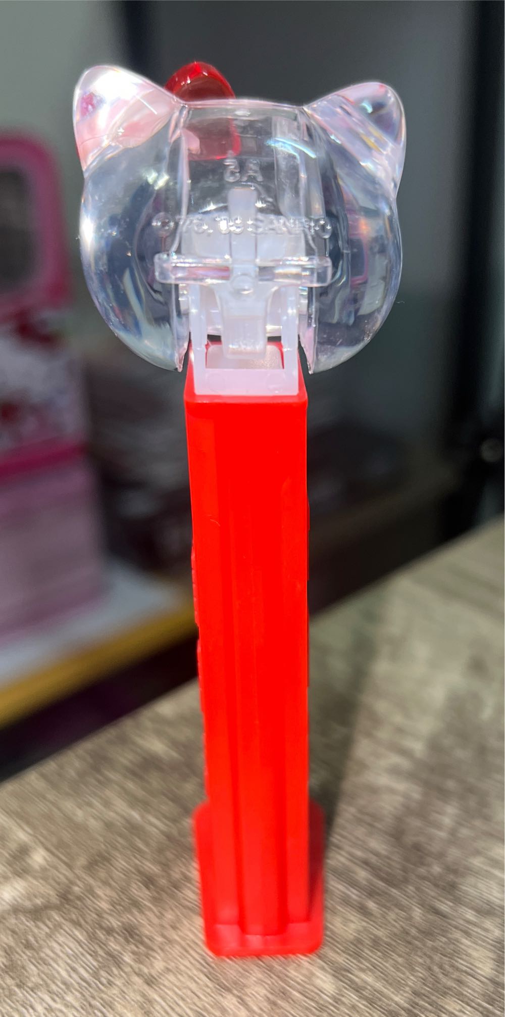 Hello Kitty Crystal W/ Red Bow - Hello Kitty pez collectible - Main Image 3