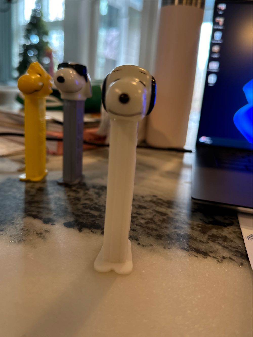 Peanuts - Snoopy - PEANUTS pez collectible - Main Image 2