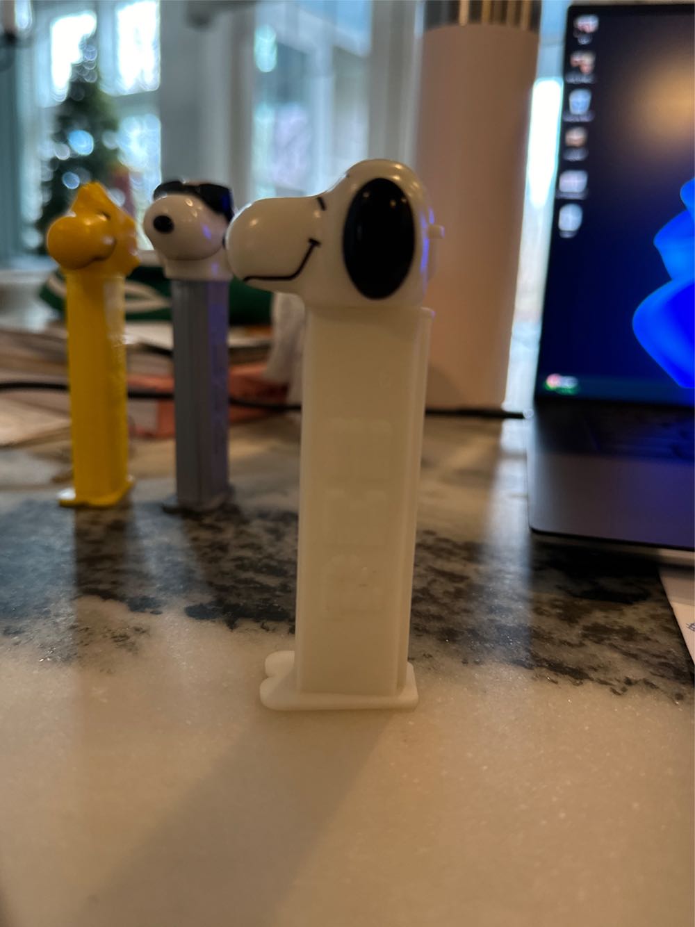 Peanuts - Snoopy - PEANUTS pez collectible - Main Image 3