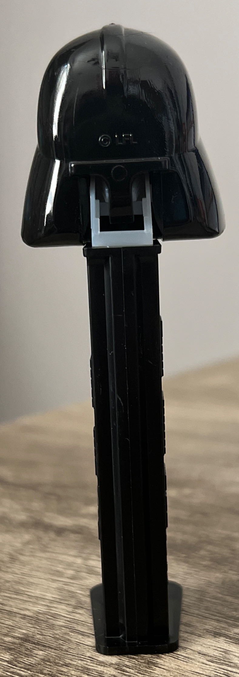 Star Wars - Darth Vader B - Star Wars pez collectible [Barcode 073621098206] - Main Image 4