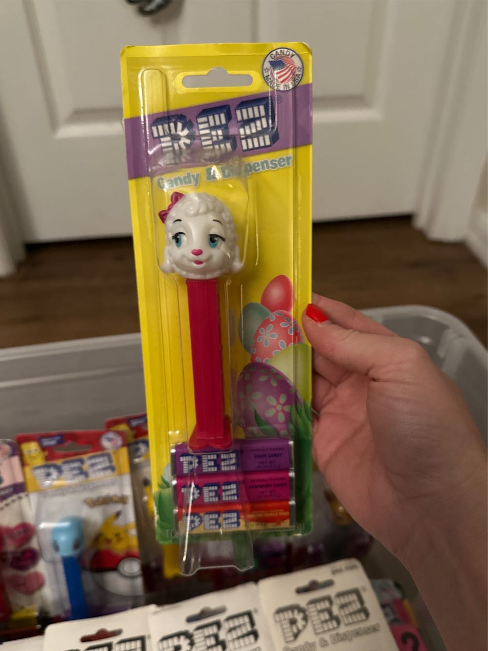 Pez Easter Spring Dispenser Sheep With Pink Bow  pez collectible [Barcode 073621092433] - Main Image 2