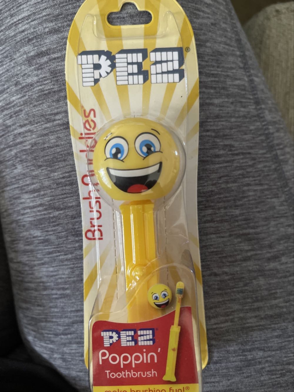 Brush Buddies Emoji Popping Pez Toothbrush  pez collectible [Barcode 854528007535] - Main Image 2