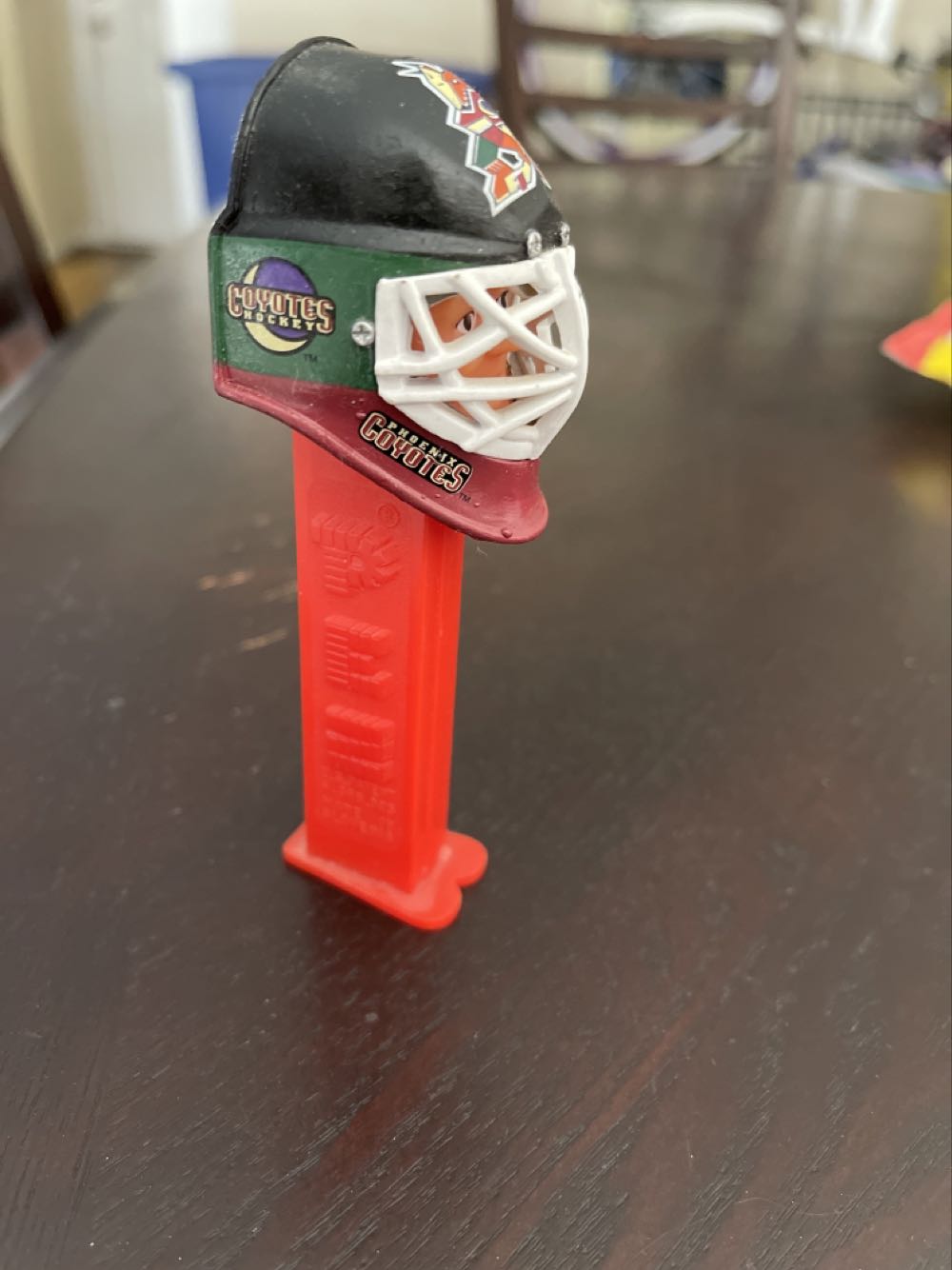 NHL - Hockey Phoenix Coyotes  pez collectible - Main Image 3