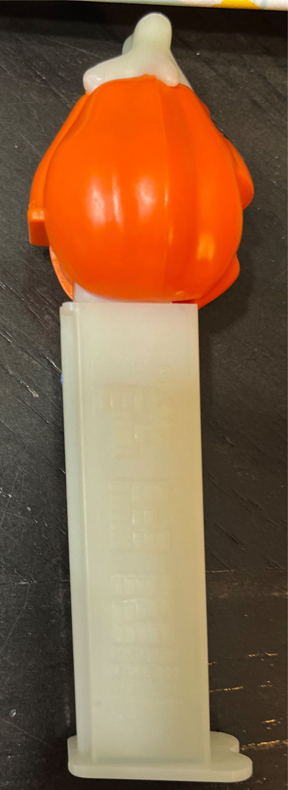 Halloween - Glowing Pumpkin 🎃 - Halloween pez collectible - Main Image 2