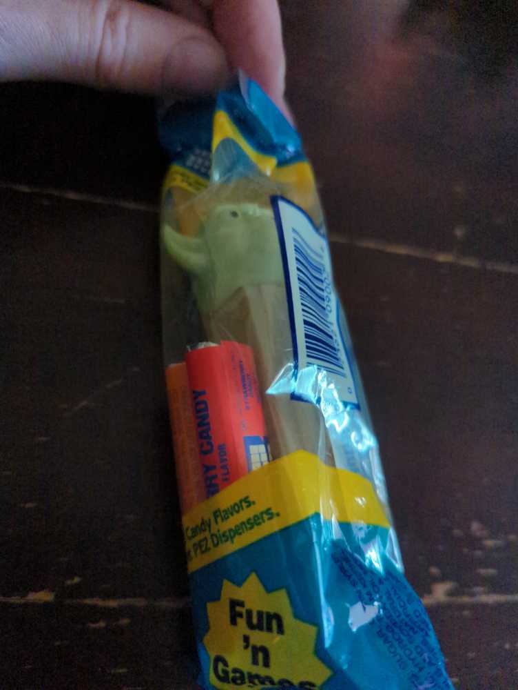 Yoda - Star Wars pez collectible - Main Image 3