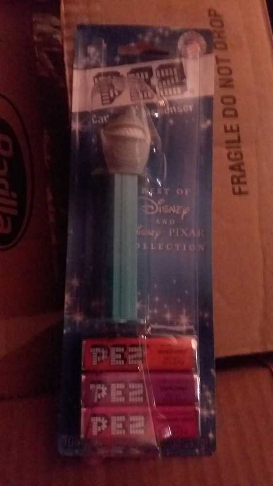 Hello Kitty Twin Pack Hello Kitty Bee And Hello Kitty Rainbow