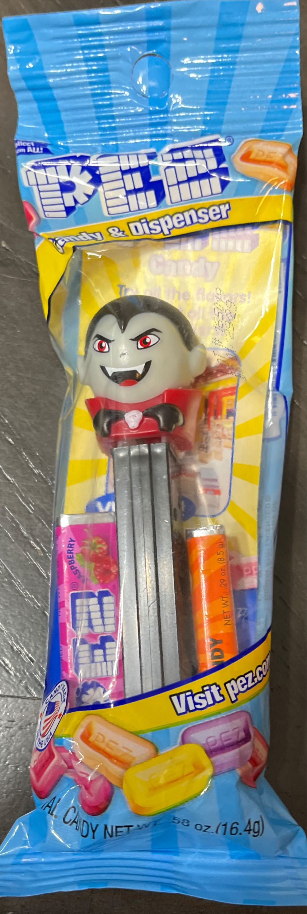 Halloween - Vampire - Halloween pez collectible - Main Image 2