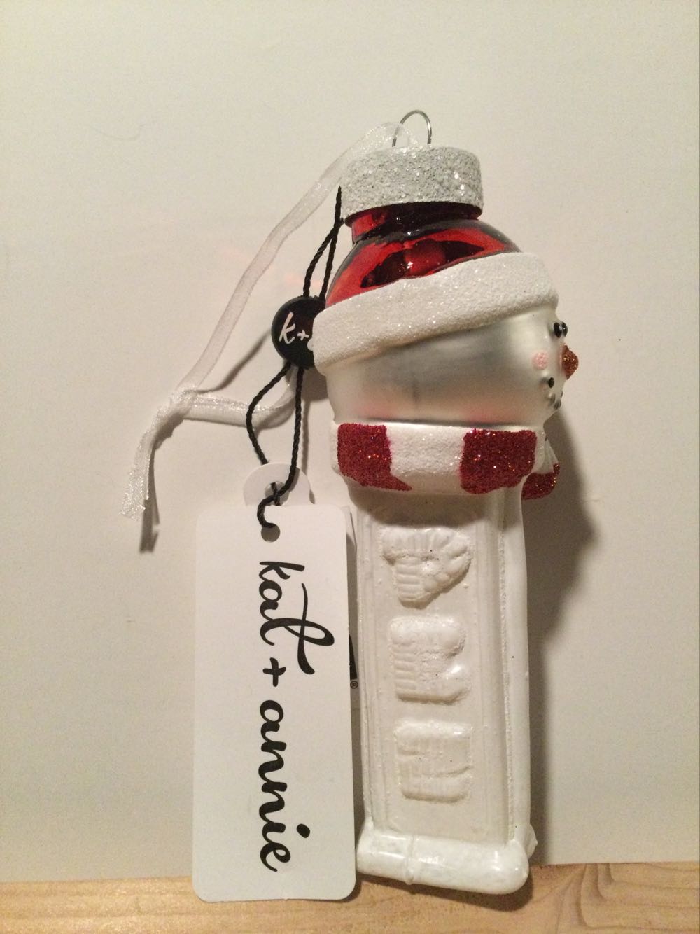 Kat Annie Snowman Pez Dispenser Ornament White - Christmas pez collectible [Barcode 026301818274] - Main Image 3