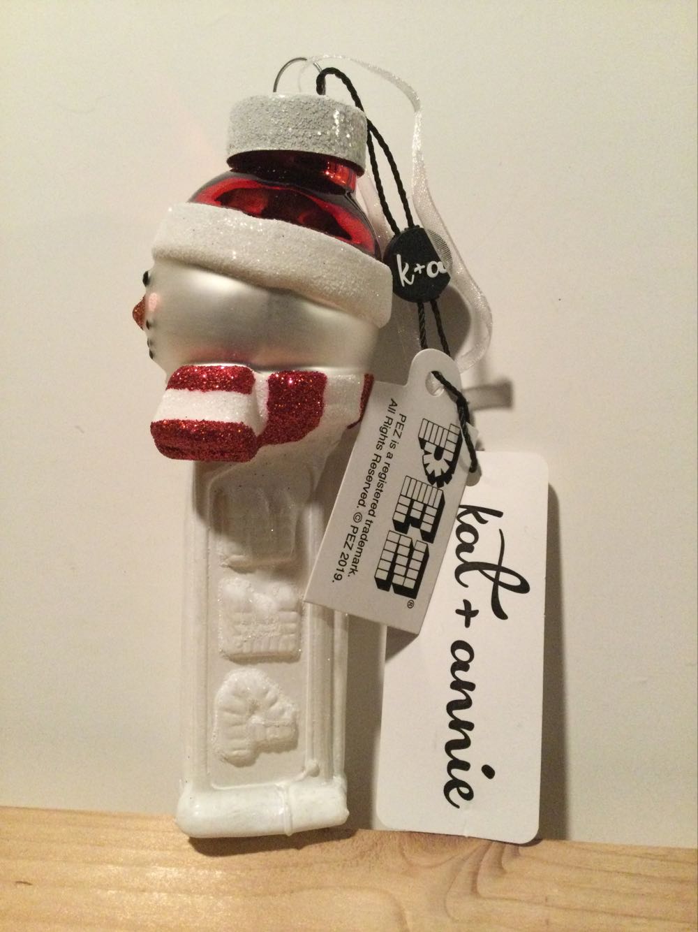Kat Annie Snowman Pez Dispenser Ornament White - Christmas pez collectible [Barcode 026301818274] - Main Image 4