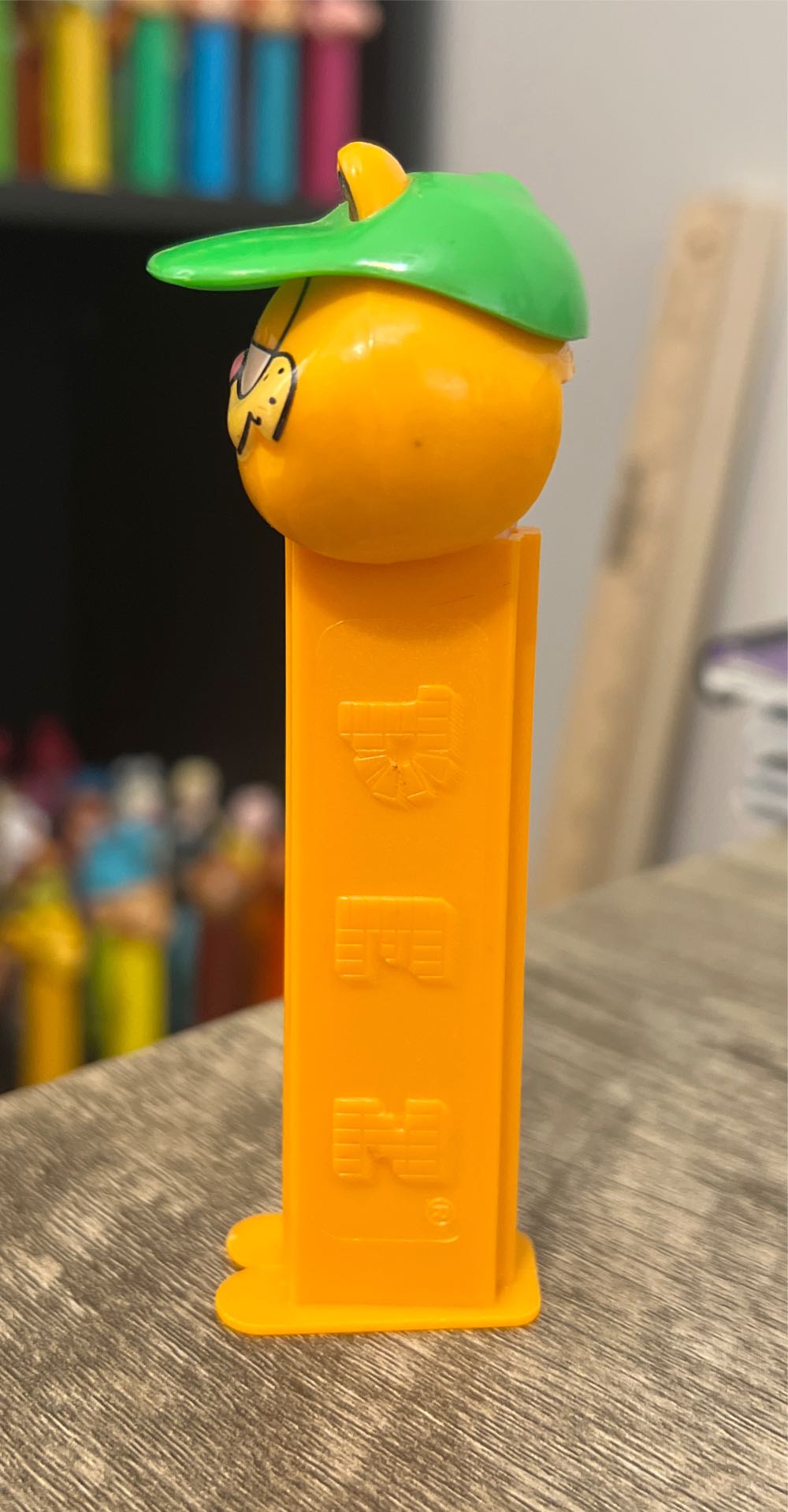 Garfield (w/ Visor) - Garfield pez collectible - Main Image 4