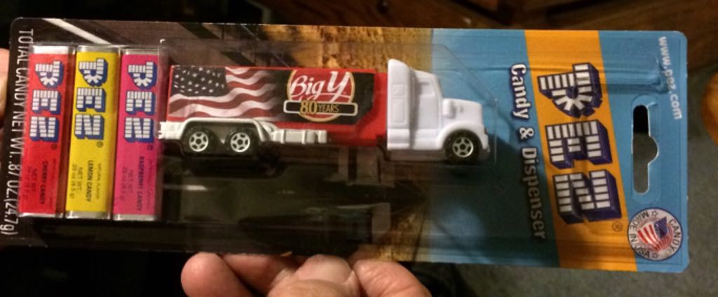 Truck Big Y  pez collectible - Main Image 2