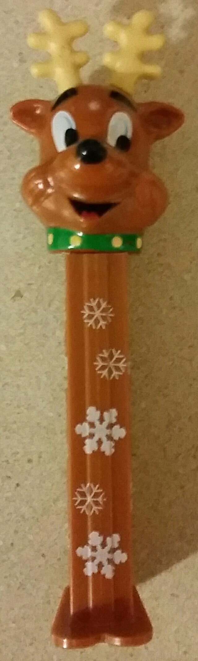 Christmas Reindeer - Snowflakes - Christmas pez collectible - Main Image 2