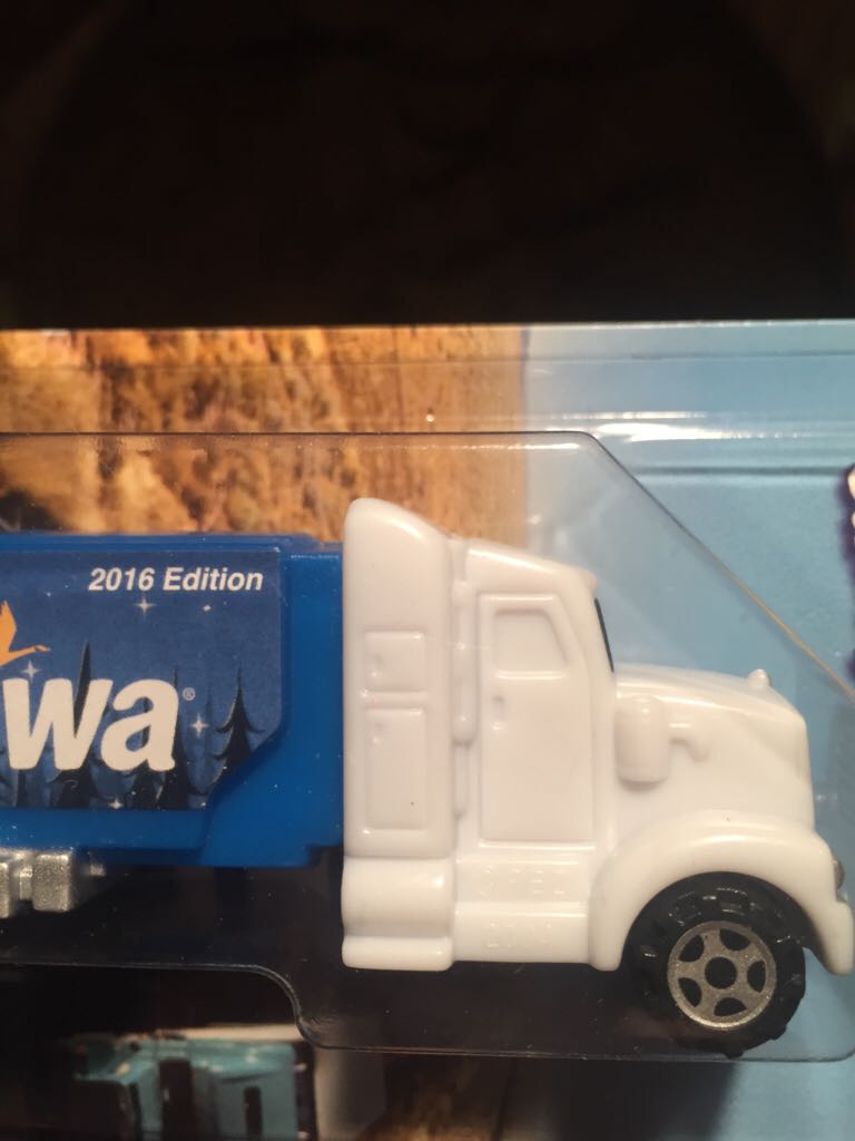 Truck Wawa - 2016  pez collectible - Main Image 2
