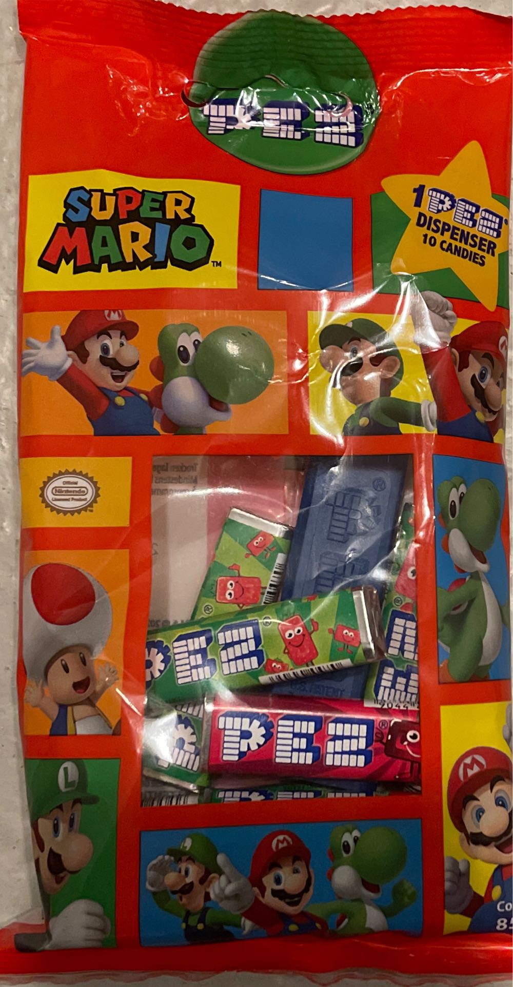 Trucks - Red Can Big Stacks On Black Trailer Rigs