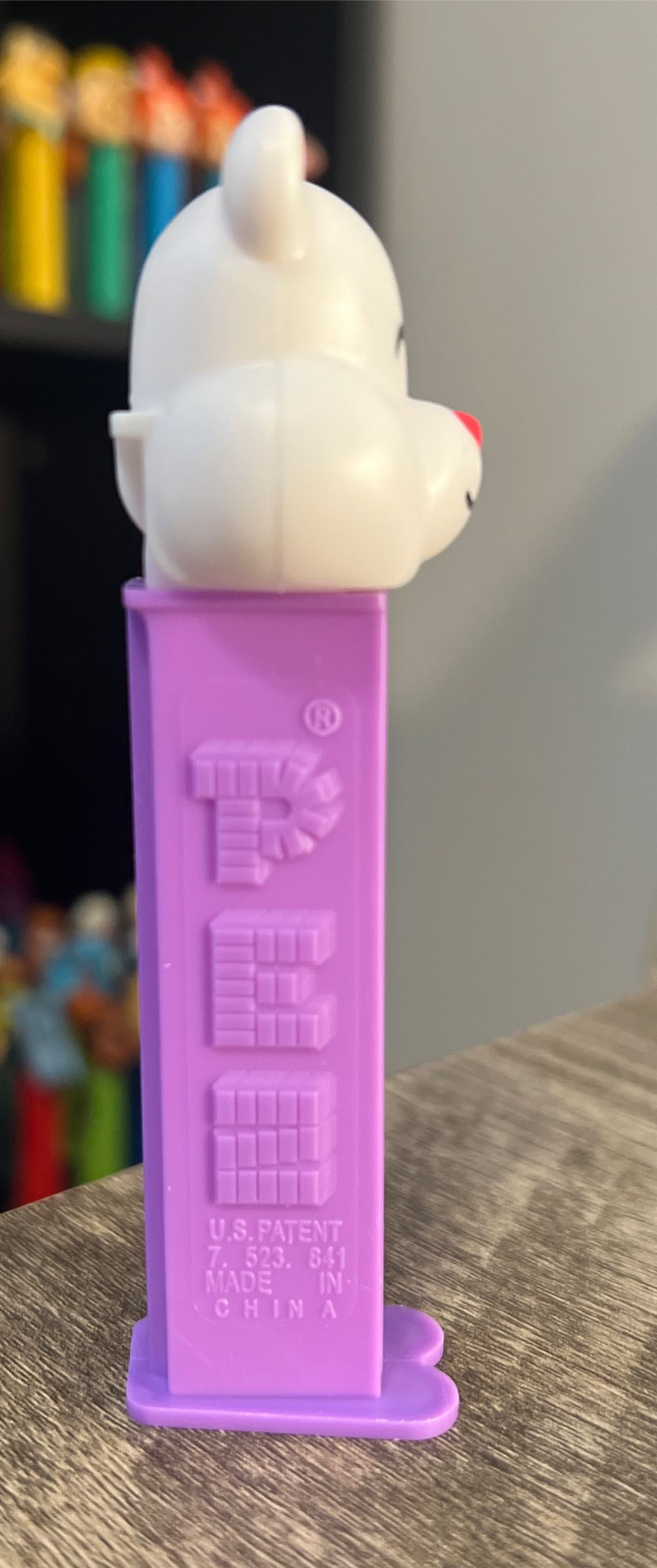 Valentine’s Day - Polar Bear - Valentines pez collectible [Barcode 073621092143] - Main Image 2