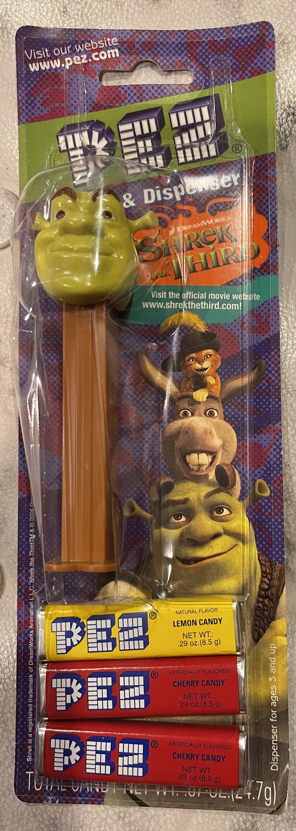 Shrek The Third - Shrek - Dreamworks - Shrek the Third pez collectible [Barcode 073621008311] - Main Image 2