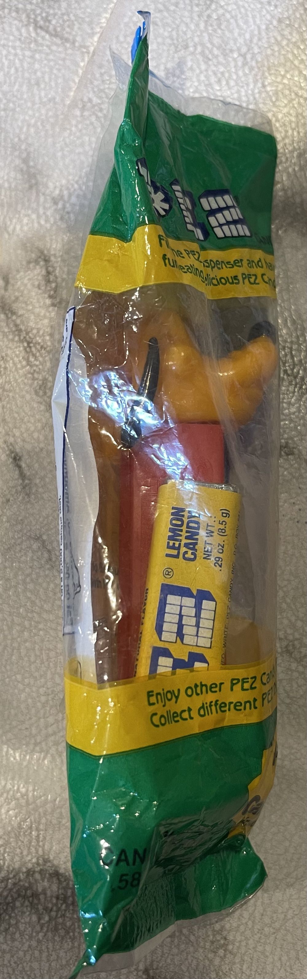 Disney - Pluto - Green Bag pez collectible [Barcode 073621090026] - Main Image 2