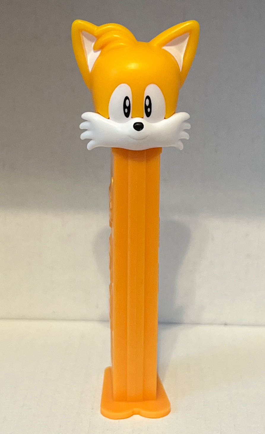Sonic The Hedgehog - Tails - Sonic The Hedgehog pez collectible - Main Image 2