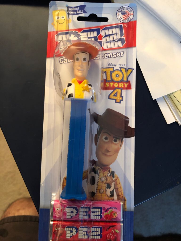 Looney Toons - Bugs And Lebron