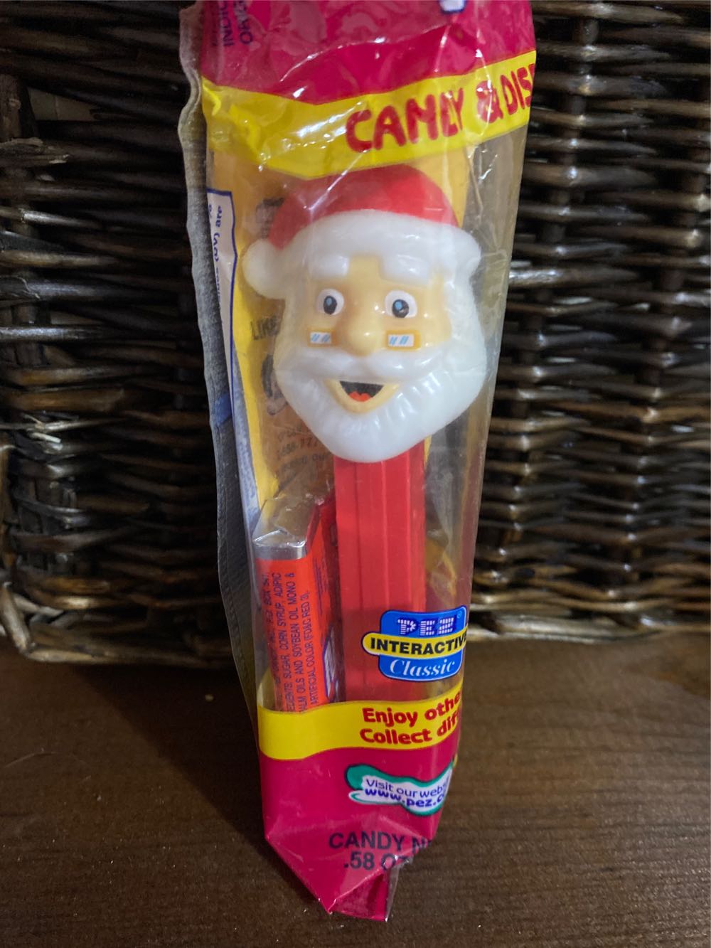Christmas - Santa (rectangle Glasses) -  Christmas pez collectible [Barcode 073621762336] - Main Image 3