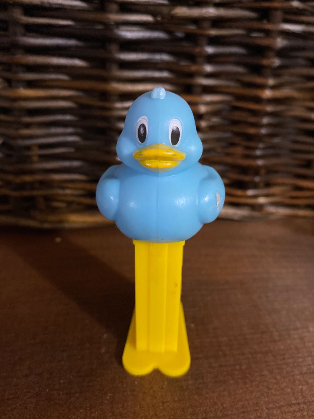 Easter Egg - Duck Short Stem - Easter pez collectible - Main Image 2