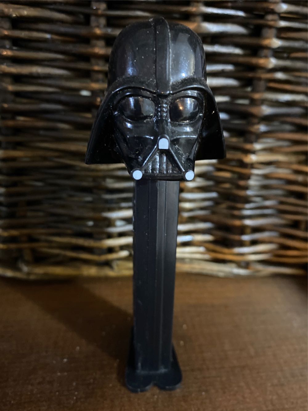Star Wars - Darth Vader - Star Wars pez collectible [Barcode 073621090026] - Main Image 2