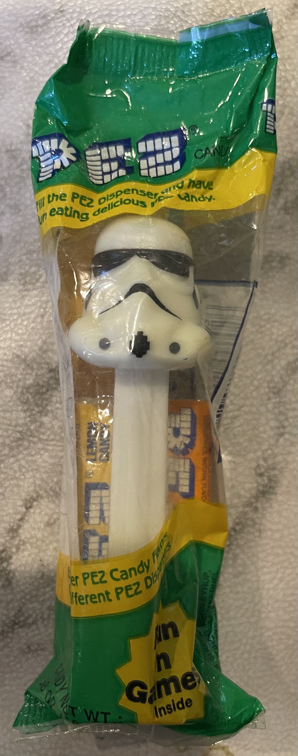 Star Wars - Storm Trooper  pez collectible [Barcode 073621090026] - Main Image 3