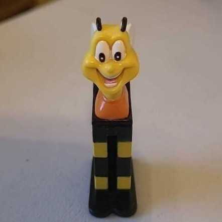 Mini Buzz The Bee - General Mills pez collectible - Main Image 2