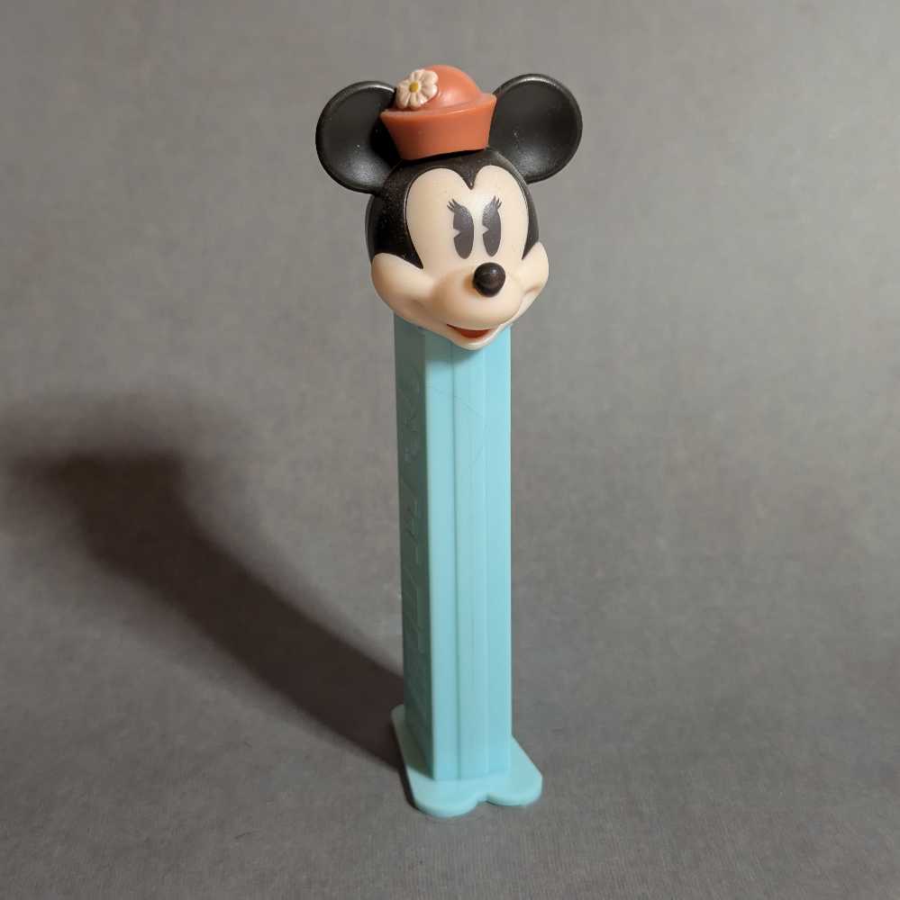 Disney Classic - Minnie Mouse G (Vintage) - Movies & TV - Disney pez collectible [Barcode 073621090026] - Main Image 2