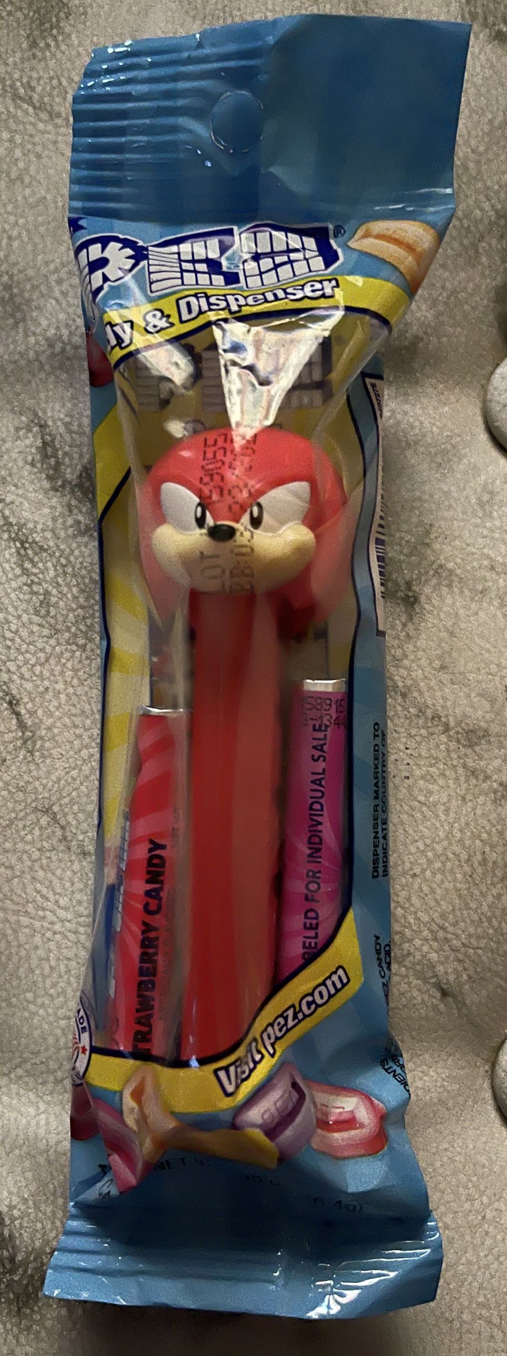 Pez Giant Pez New York Mets Charlie Brown Talking Clamshell