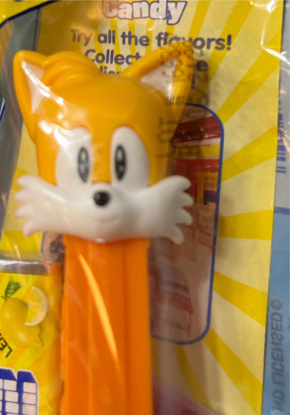 Sonic the Hedgehog - Tails, orange stem - Sonic The Hedgehog pez collectible - Main Image 3