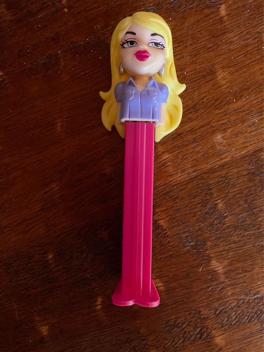 Bratz Girls - Cloe - Bratz pez collectible [Barcode 073621006195] - Main Image 2