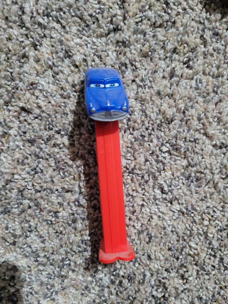 Cars - Doc Hudson  pez collectible [Barcode 073621008854] - Main Image 2
