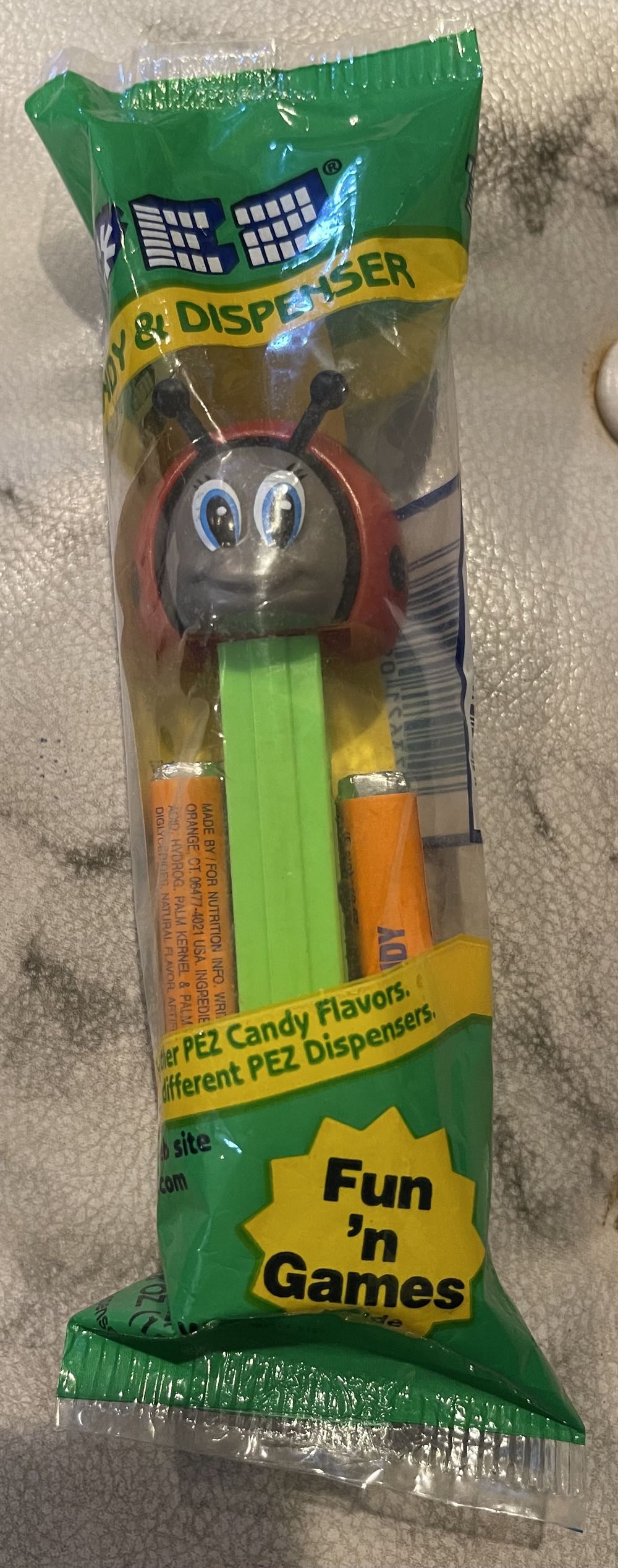 Lady Bug *** - Bugz pez collectible [Barcode 073621090026] - Main Image 1