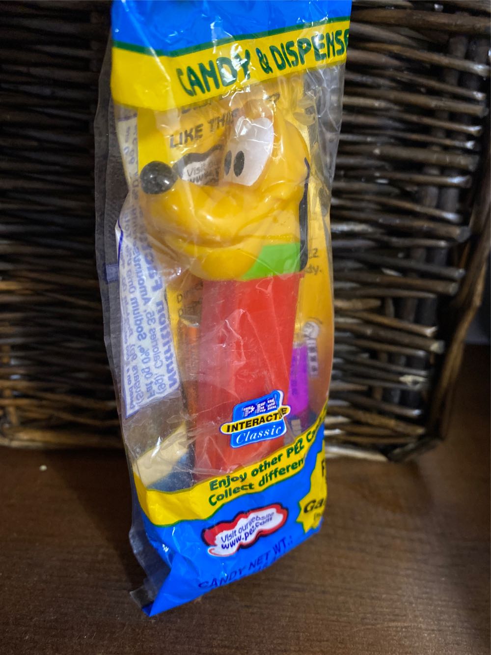 Disney - Pluto 4.9/5.9 - Disney pez collectible - Main Image 2