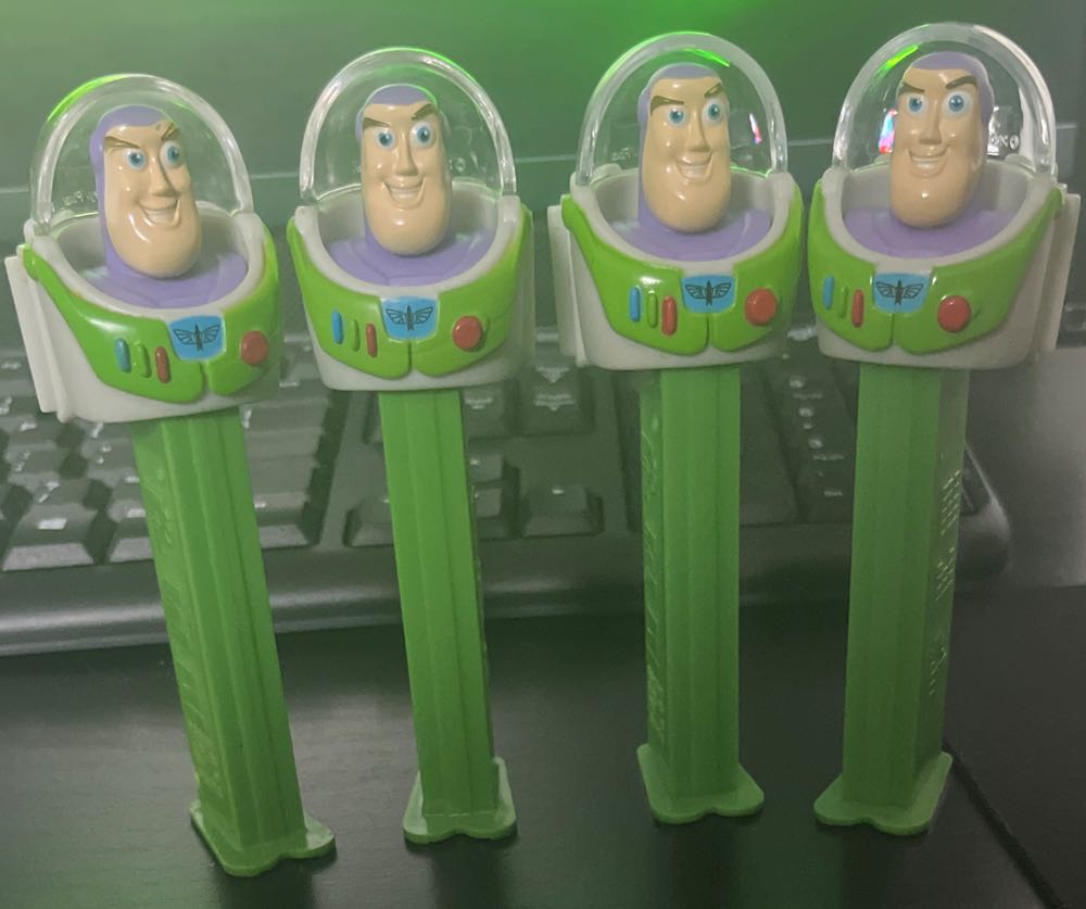 Toy Story - Buzz Lightyear - Toy Story pez collectible [Barcode 073621021099] - Main Image 2