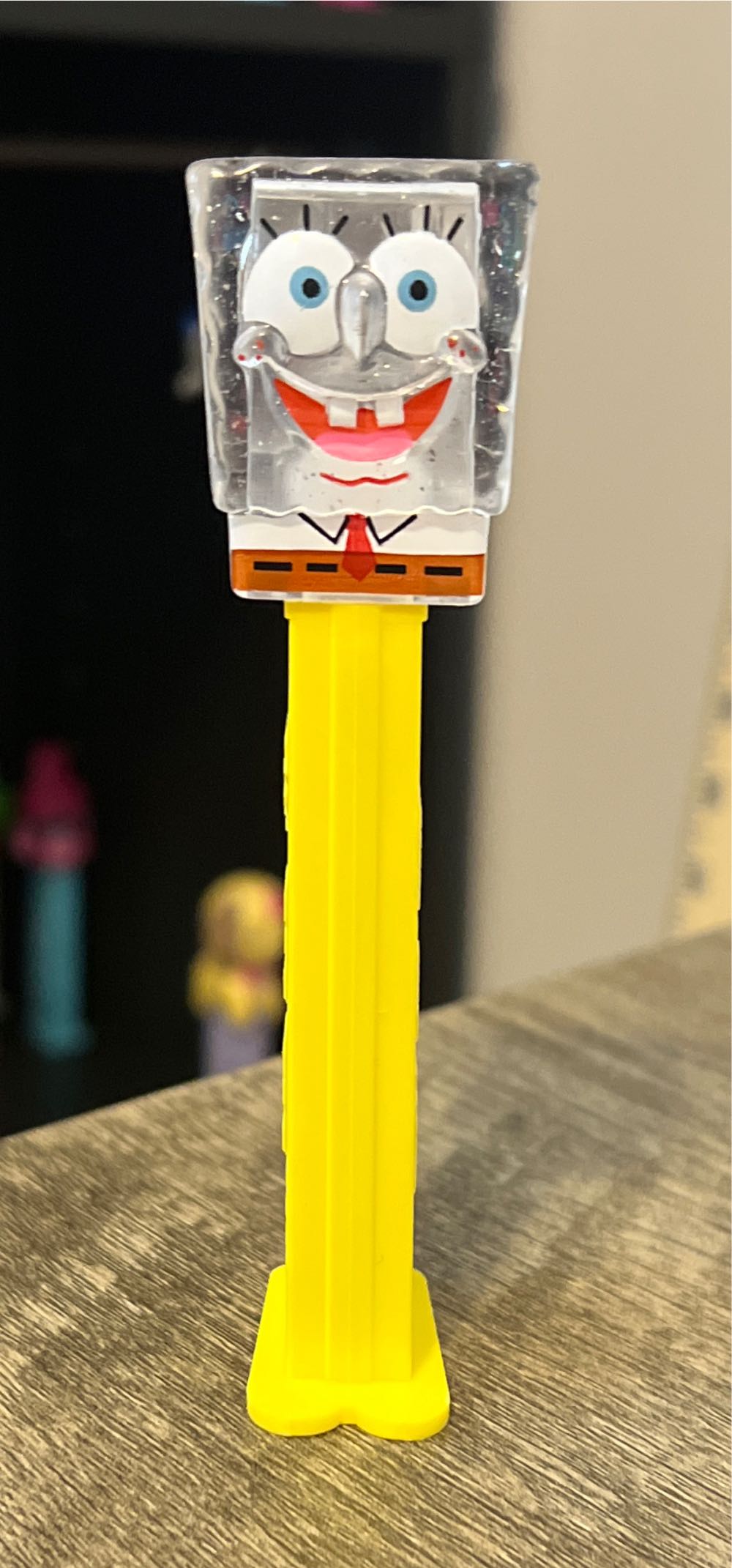 SpongeBob A - Glitter - Spongebob Squarepants pez collectible [Barcode 073621094246] - Main Image 2