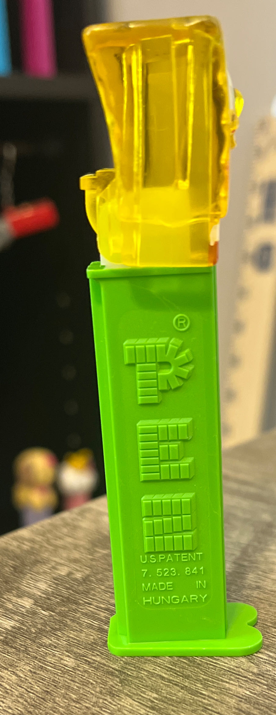 Crystal SpongeBob  - Spongebob Squarepants pez collectible [Barcode 073621094246] - Main Image 3