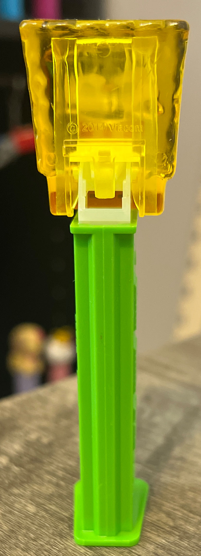 Crystal SpongeBob  - Spongebob Squarepants pez collectible [Barcode 073621094246] - Main Image 4
