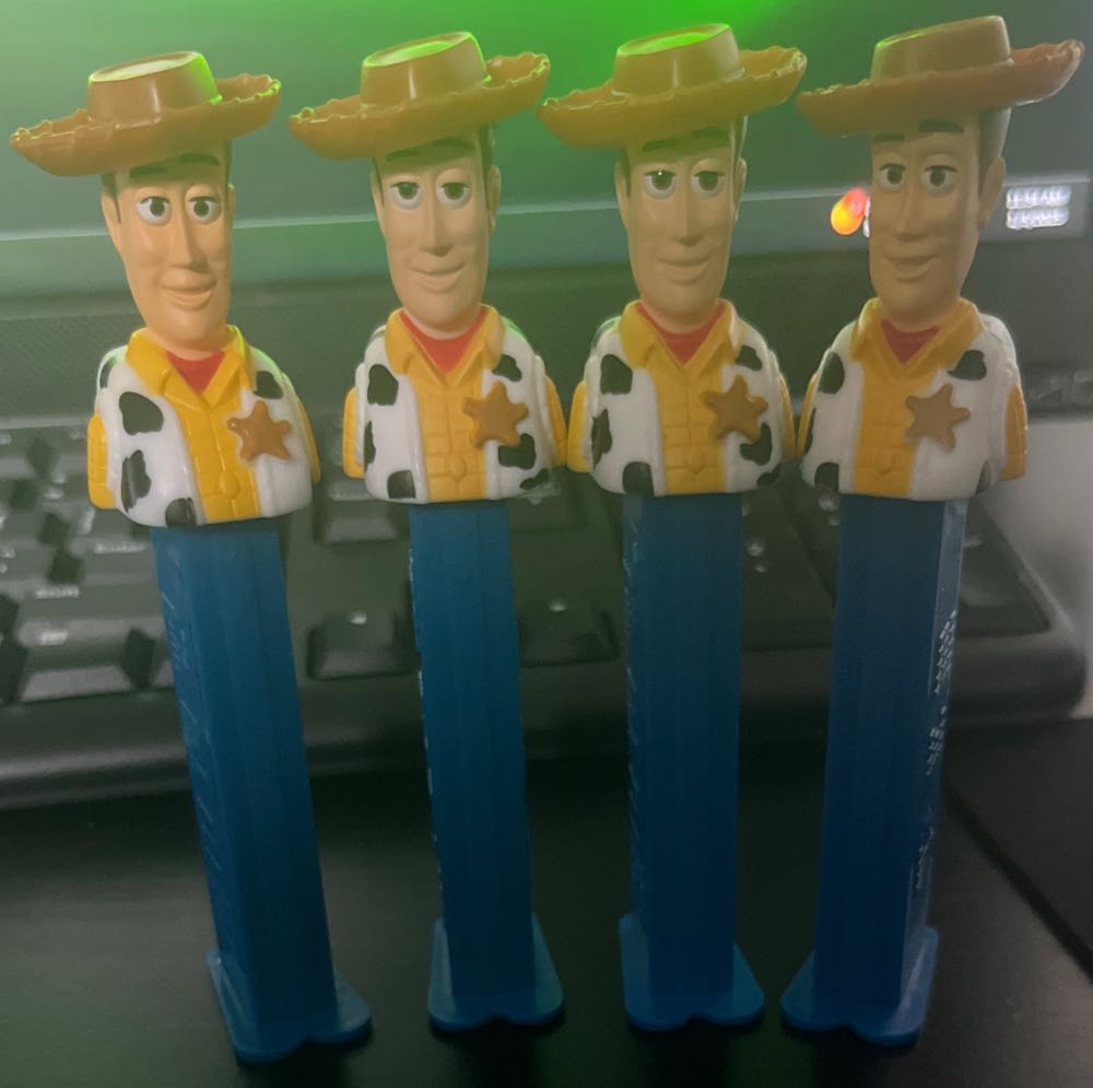 Toy Story - Woody - Toy Story pez collectible [Barcode 073621021099] - Main Image 2