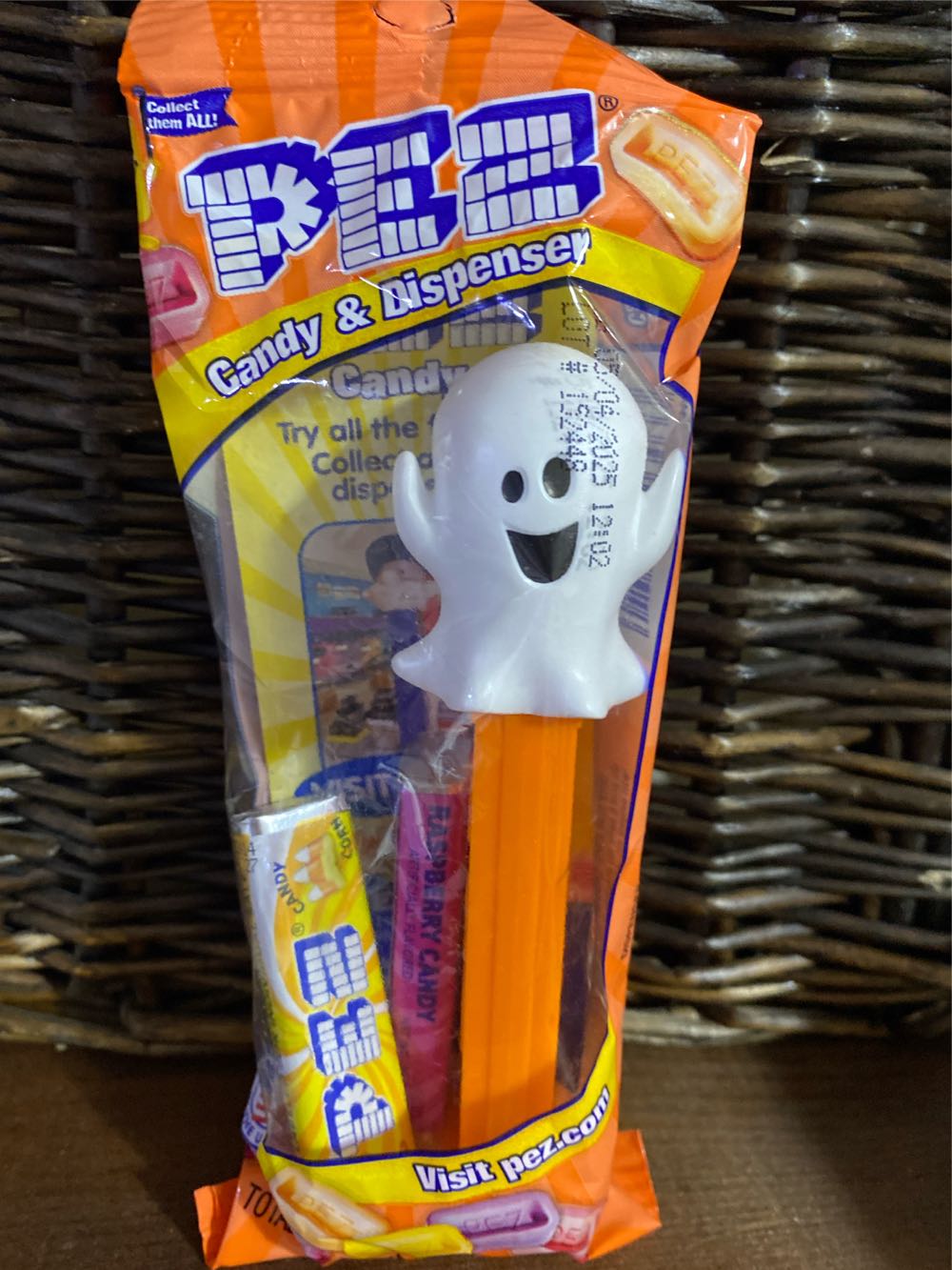 Halloween - Ghost (orange stem) - Halloween pez collectible - Main Image 2