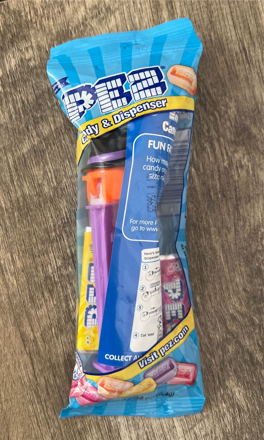 Halloween - Witch Girl - Halloween pez collectible - Main Image 4