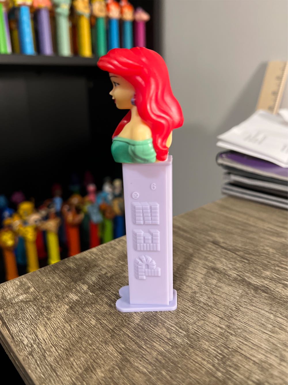 Ariel - Disney Princesses pez collectible [Barcode 073621008199] - Main Image 3