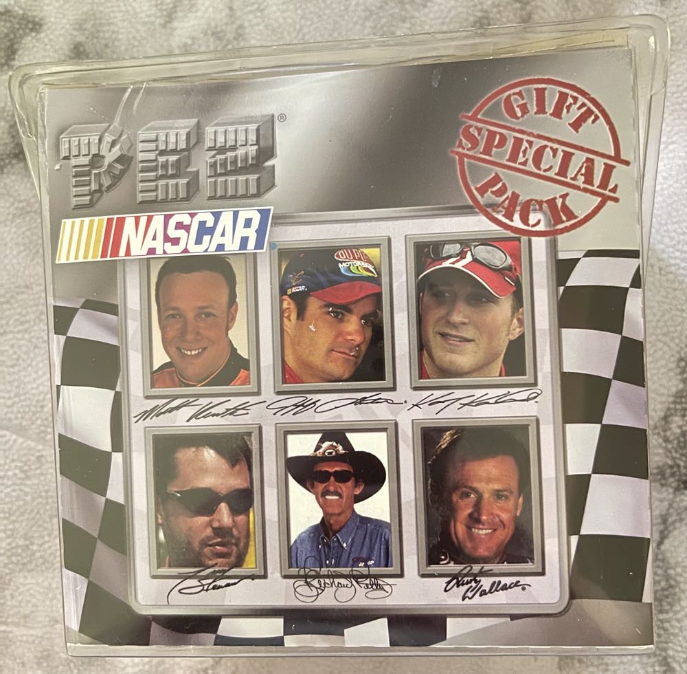 NASCAR - Rusty Wallace Semi Truck #2 Penske Racing  pez collectible [Barcode 073621009936] - Main Image 2