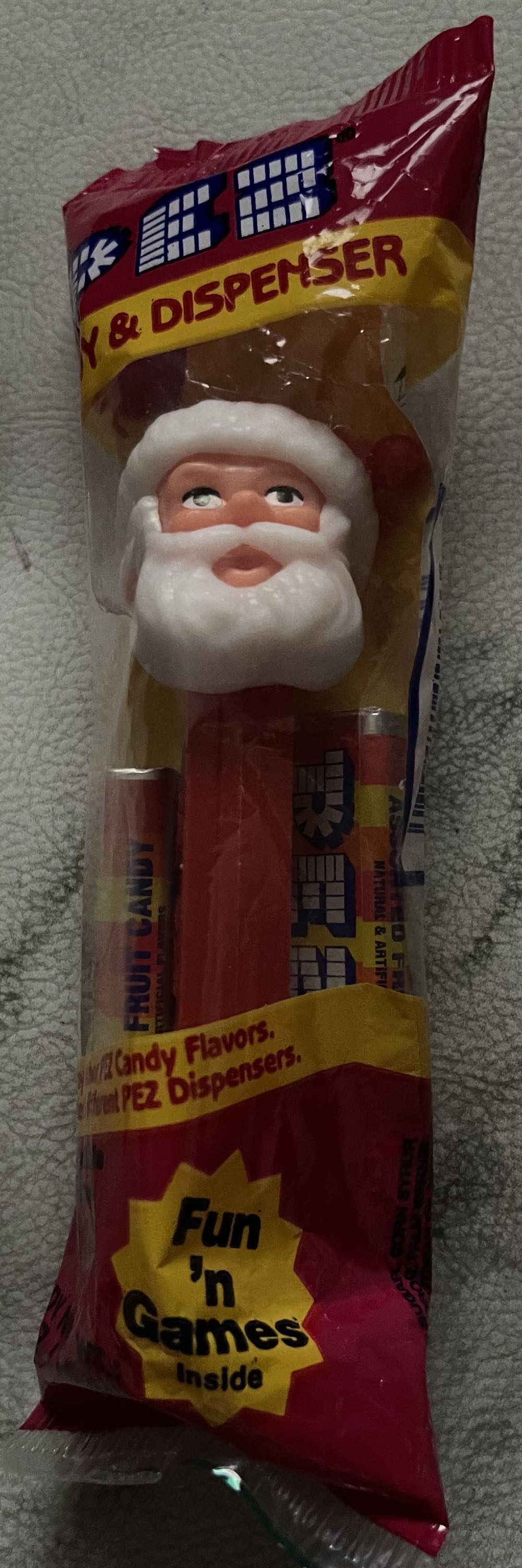 Christmas - Santa Claus 🎅🏻🎄 - Christmas pez collectible [Barcode 073621002333] - Main Image 2