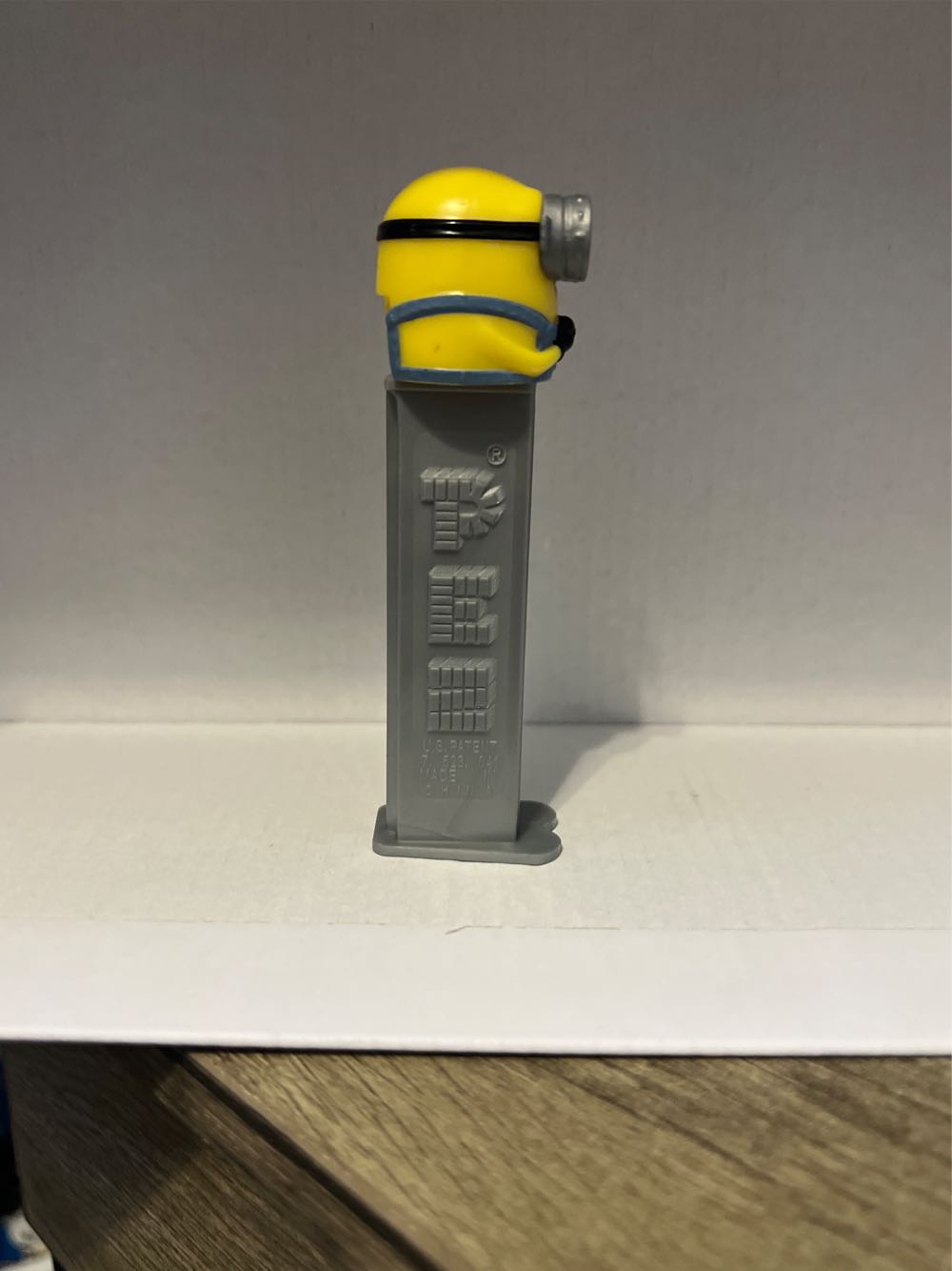 Bob - Minions pez collectible [Barcode 073621091214] - Main Image 3