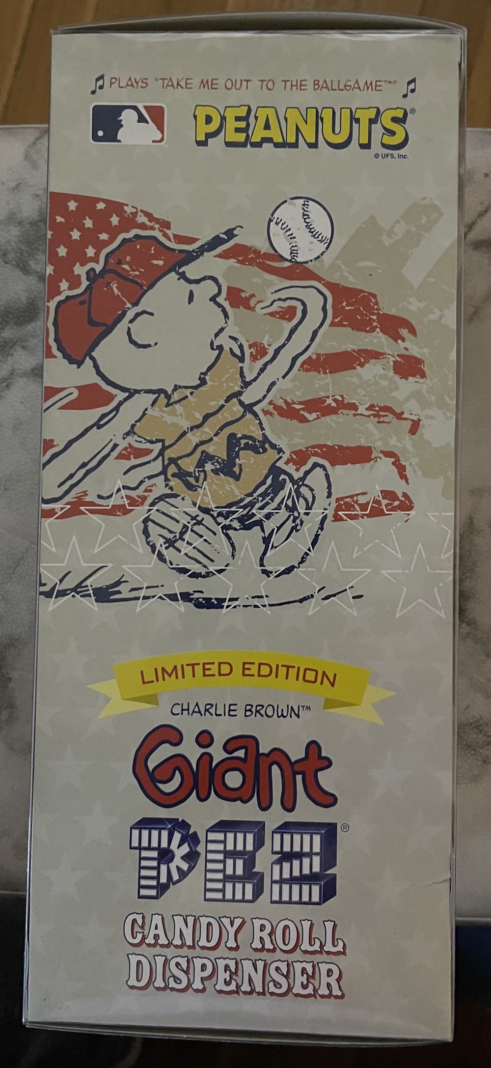 Giant Pez Peanuts - NY Mets Charlie Brown Limited Edition  pez collectible [Barcode 693697133849] - Main Image 3