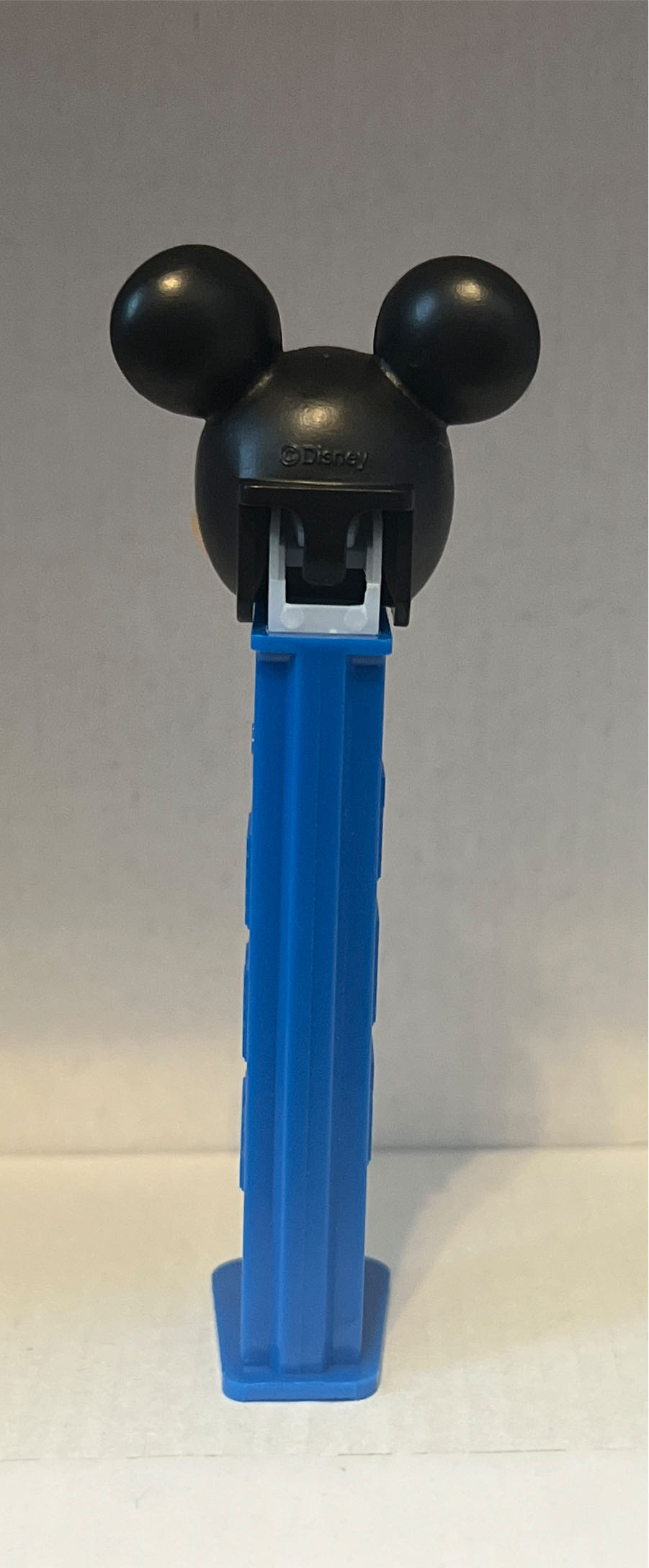 Mickey Mouse I - Disney Parks pez collectible - Main Image 3