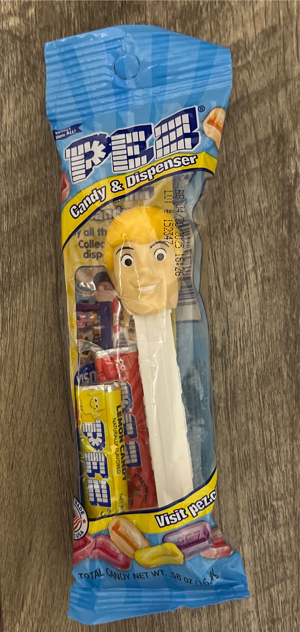 Fred - Scooby Doo pez collectible [Barcode 073621008120] - Main Image 2